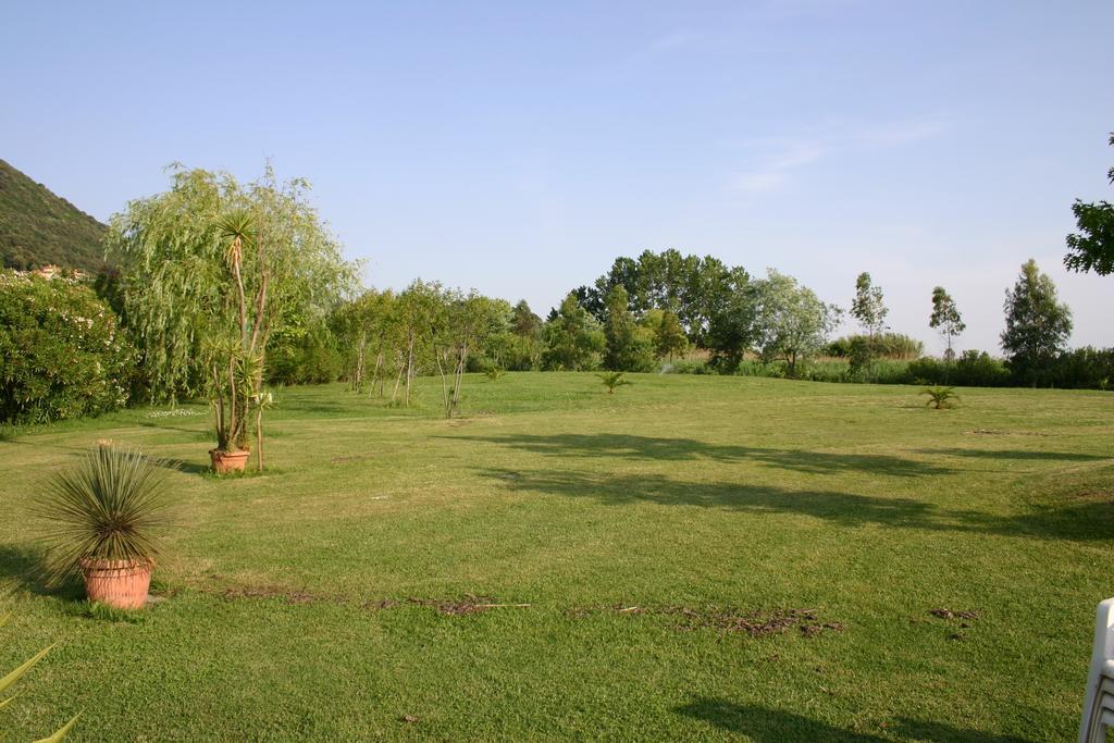 Hotel Le Rotonde Massaciuccoli Extérieur photo